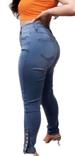 Load image into Gallery viewer, Curvy Button Fly Skinnies