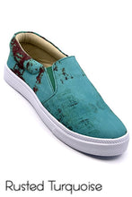 Load image into Gallery viewer, Gaby Slip Ons
