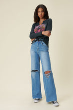Load image into Gallery viewer, Distressed Wide Fit Jeans
