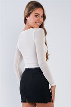 Load image into Gallery viewer, Fitted Cream Long Sleeve Knit Crop top
